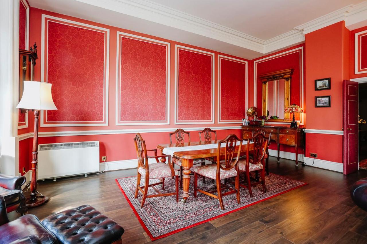 Royal Mile Mansions 14 Apartman Edinburgh Kültér fotó