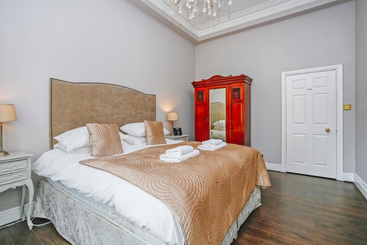 Royal Mile Mansions 14 Apartman Edinburgh Kültér fotó
